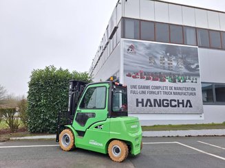 Four wheel front forklift Hangcha XC50i-600