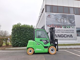 Four wheel front forklift Hangcha XC50i-600 - 5