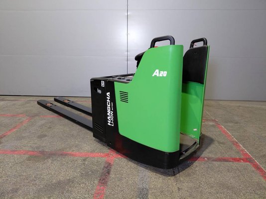 Stand-on pallet truck Hangcha CBD20-AC2S-iSU - 1