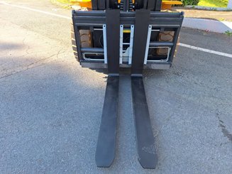 Four wheel front forklift Hangcha XE50i-600