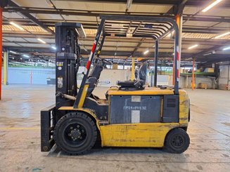 Four wheel front forklift Caterpillar EP30K-PAC - 3