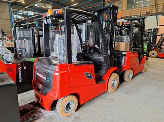 Four wheel front forklift Hangcha AE25 - 1