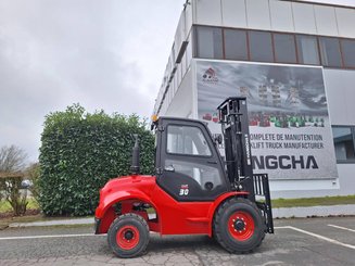 All-terrain forklift Hangcha TT30-2