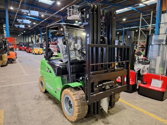 Four wheel front forklift Hangcha XC50i - 1