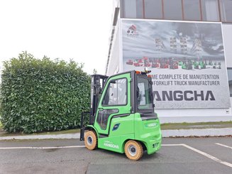 Four wheel front forklift Hangcha AE20Ci