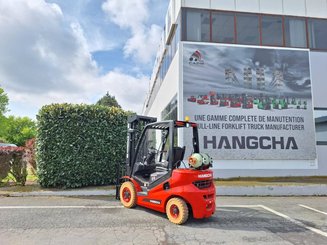 Four wheel front forklift Hangcha XF25G-2 - 3
