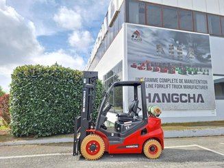 Four wheel front forklift Hangcha XF25G-2 - 2