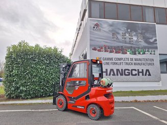 Four wheel front forklift Hangcha XF25G-2 - 4