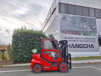 Four wheel front forklift Hangcha XF25G-2 - 6
