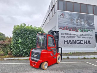 Four wheel front forklift Hangcha AE35