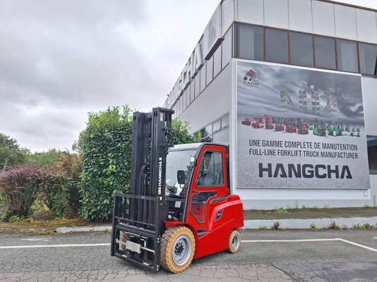 Four wheel front forklift Hangcha AE35 - 1