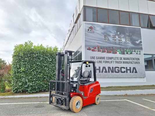 Four wheel front forklift Hangcha AE25 - 1