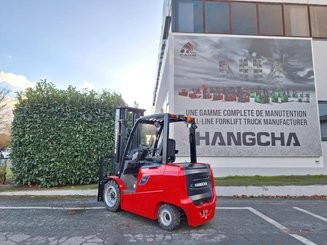 Four wheel front forklift Hangcha AE30 - 3