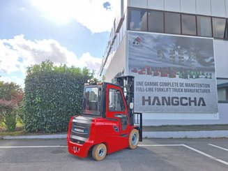 Four wheel front forklift Hangcha AE30 - 4