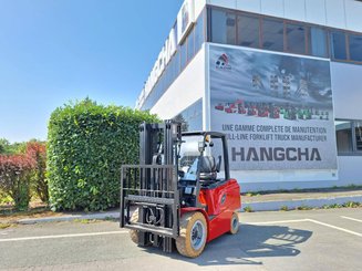 Four wheel front forklift Hangcha AE30 - 1