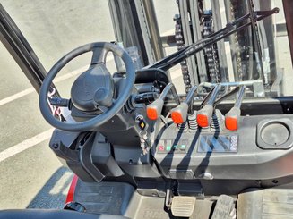Four wheel front forklift Hangcha AE30 - 13