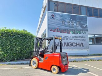 Four wheel front forklift Hangcha AE30 - 3