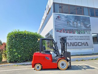 Four wheel front forklift Hangcha AE30 - 5