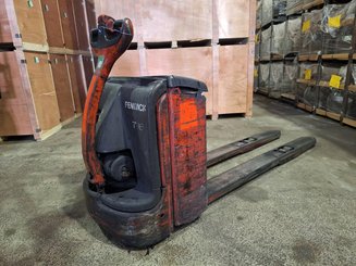 Pedestrian pallet truck Fenwick T18