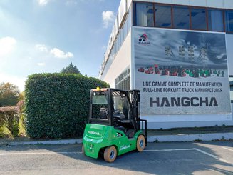 Four wheel front forklift Hangcha XC25i