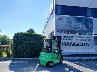 Four wheel front forklift Hangcha XC25i