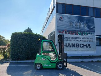 Four wheel front forklift Hangcha XC25i