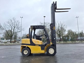 Four wheel front forklift Yale GLP40VX5 - 10