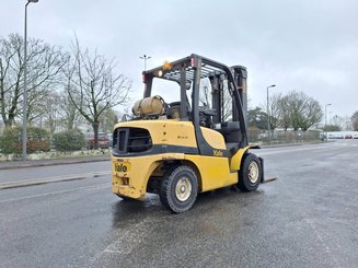 Four wheel front forklift Yale GLP40VX5
