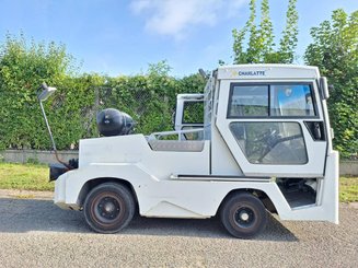Tow tractor Charlatte TE225
