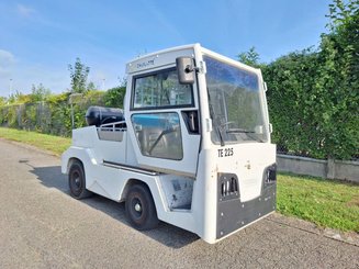 Tow tractor Charlatte TE225
