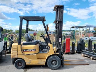 Four wheel front forklift Caterpillar GP18 - 2