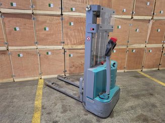 Pedestrian pallet stacker Ameise EPL210 - 4