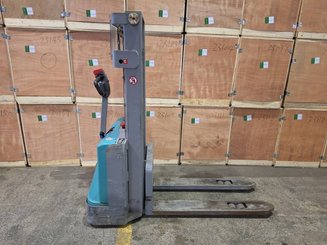 Pedestrian pallet stacker Ameise EPL210 - 2