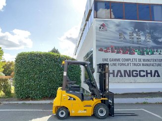 Four wheel front forklift Hangcha XE18i - 5