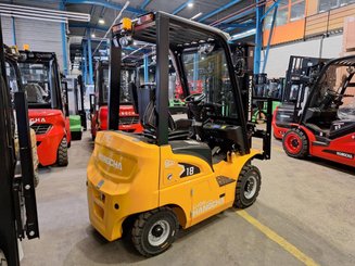 Four wheel front forklift Hangcha XE18i - 1