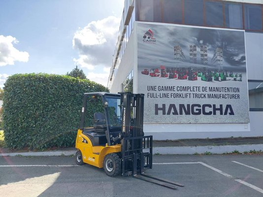 Four wheel front forklift Hangcha XE18i - 1