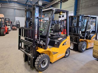 Four wheel front forklift Hangcha XE18i - 1