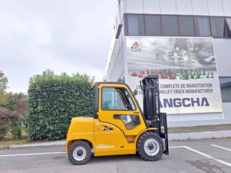 Four wheel front forklift Hangcha XE50i-600