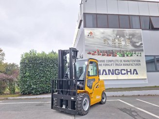Four wheel front forklift Hangcha XE50i-600