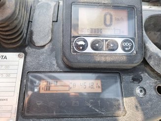 Four wheel front forklift Toyota 52-8FDJF35D - 10