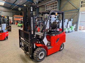 Four wheel front forklift Hangcha AE15
