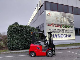Four wheel front forklift Hangcha AE15
