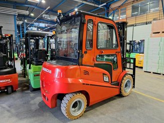 Four wheel front forklift Hangcha A4W50 - 1