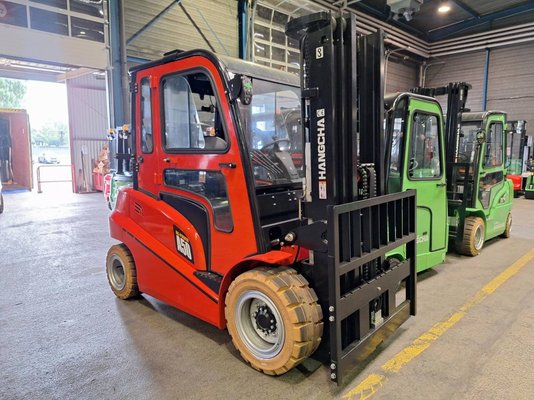 Four wheel front forklift Hangcha A4W50 - 1