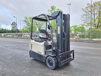 Three wheel front forklift Crown SC5340-1.6 - 1