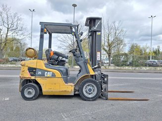 Four wheel front forklift Caterpillar GP25NTD
