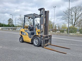 Four wheel front forklift Caterpillar GP25NTD
