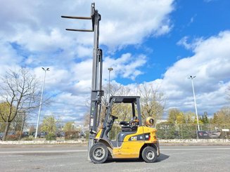 Four wheel front forklift Caterpillar GP25NTD