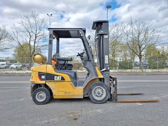 Four wheel front forklift Caterpillar GP25NTD