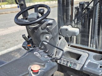Four wheel front forklift Caterpillar GP25NTD